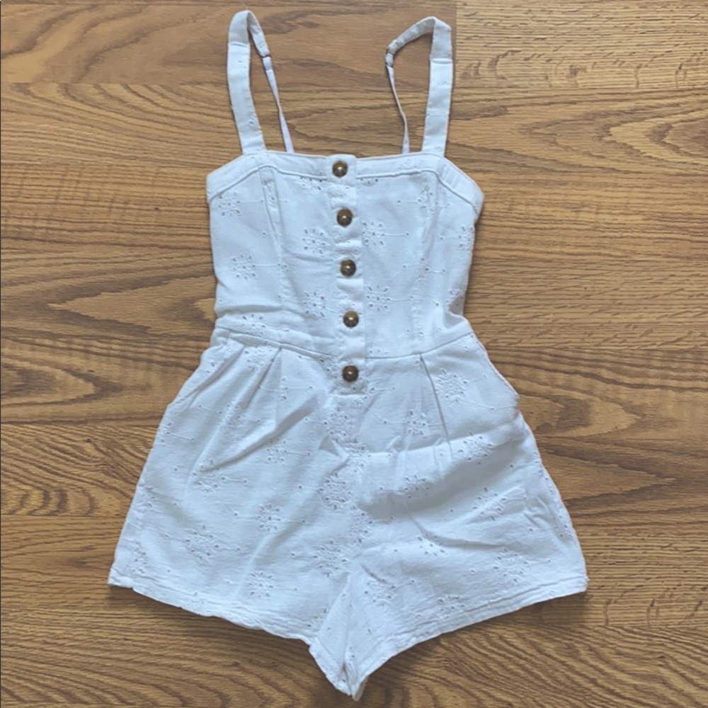 Hollister size extra small white romper